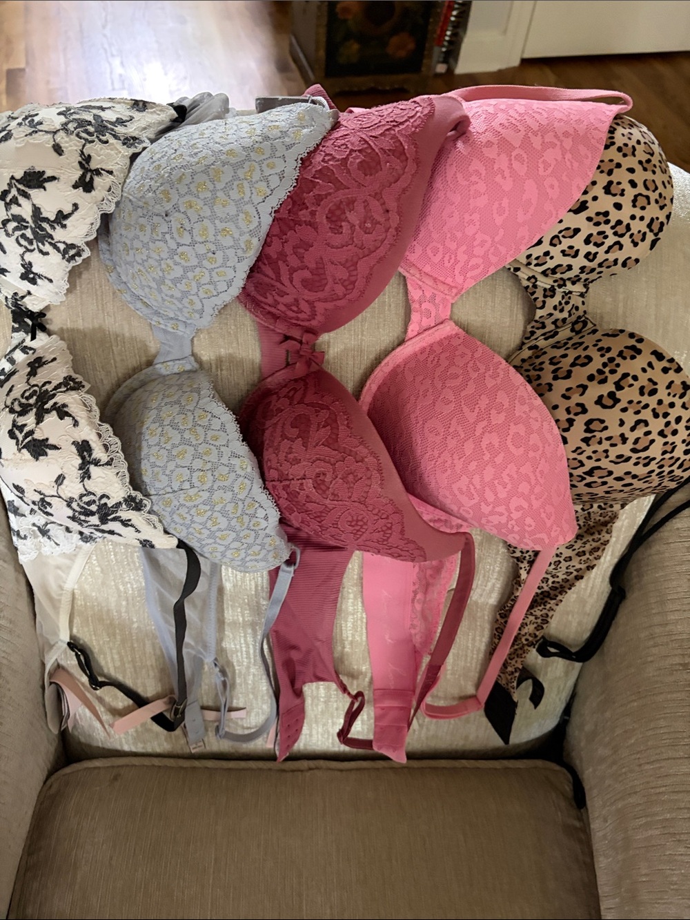 Victoria's Secret Lace Bras (5)